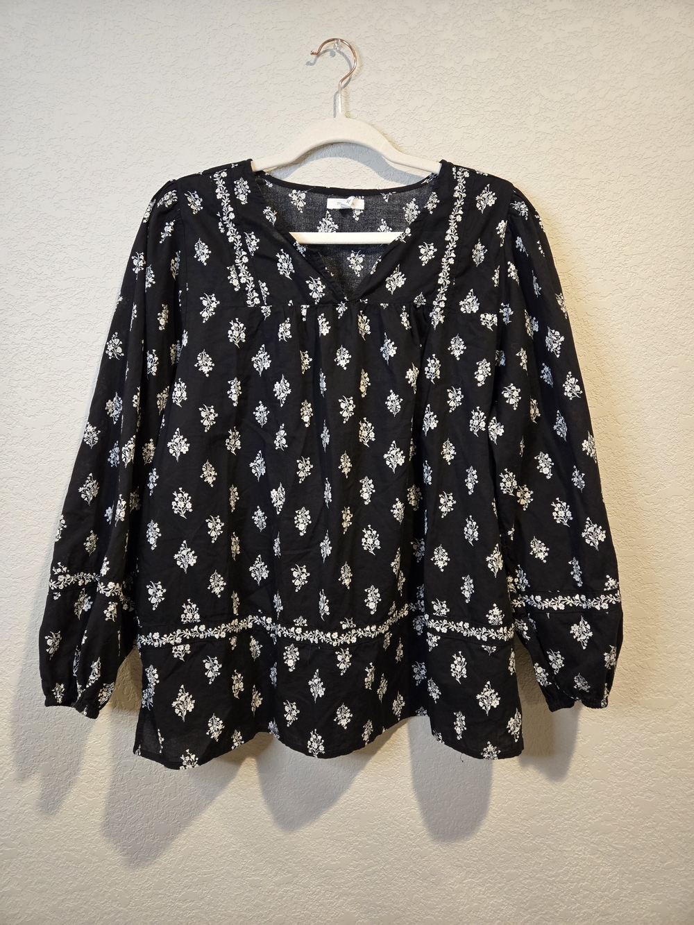Maurices Black Floral Print Peasant Tunic 100% Cotton